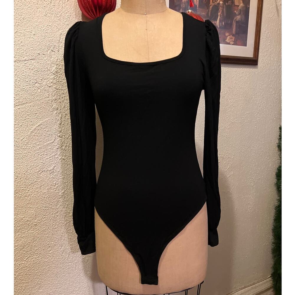 MANGOPOP Square Neck Lantern Sleeve Bodysuit Black NWT Size L